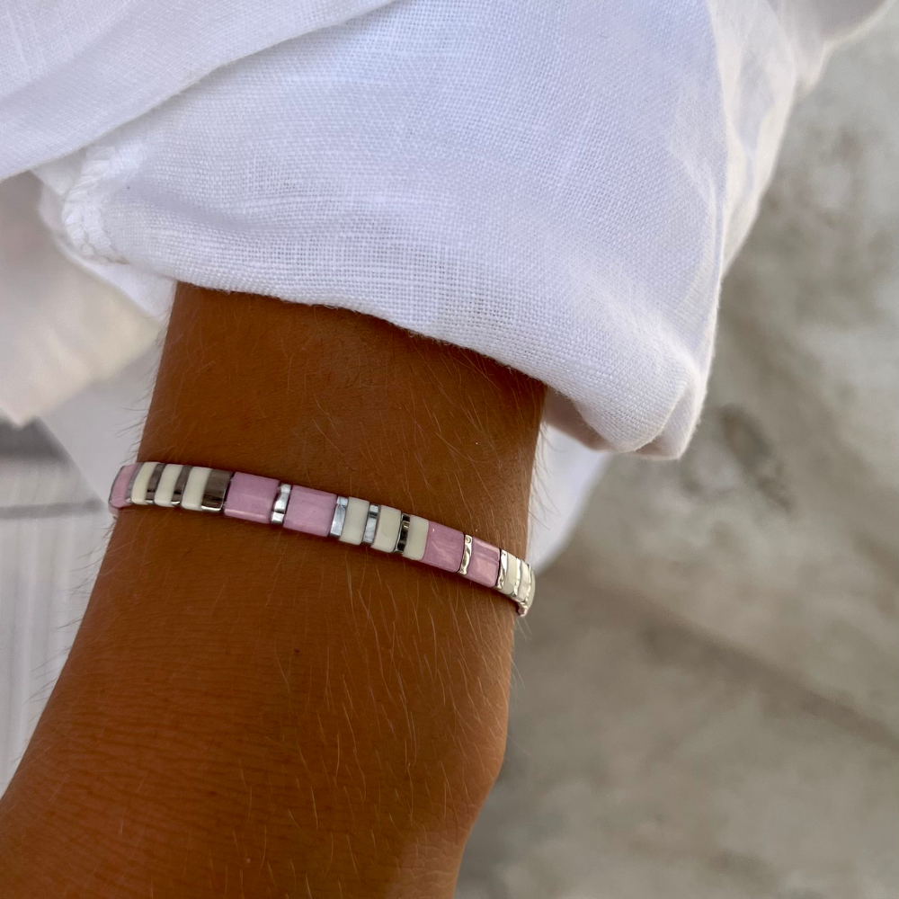 Pink Dolphin Classic