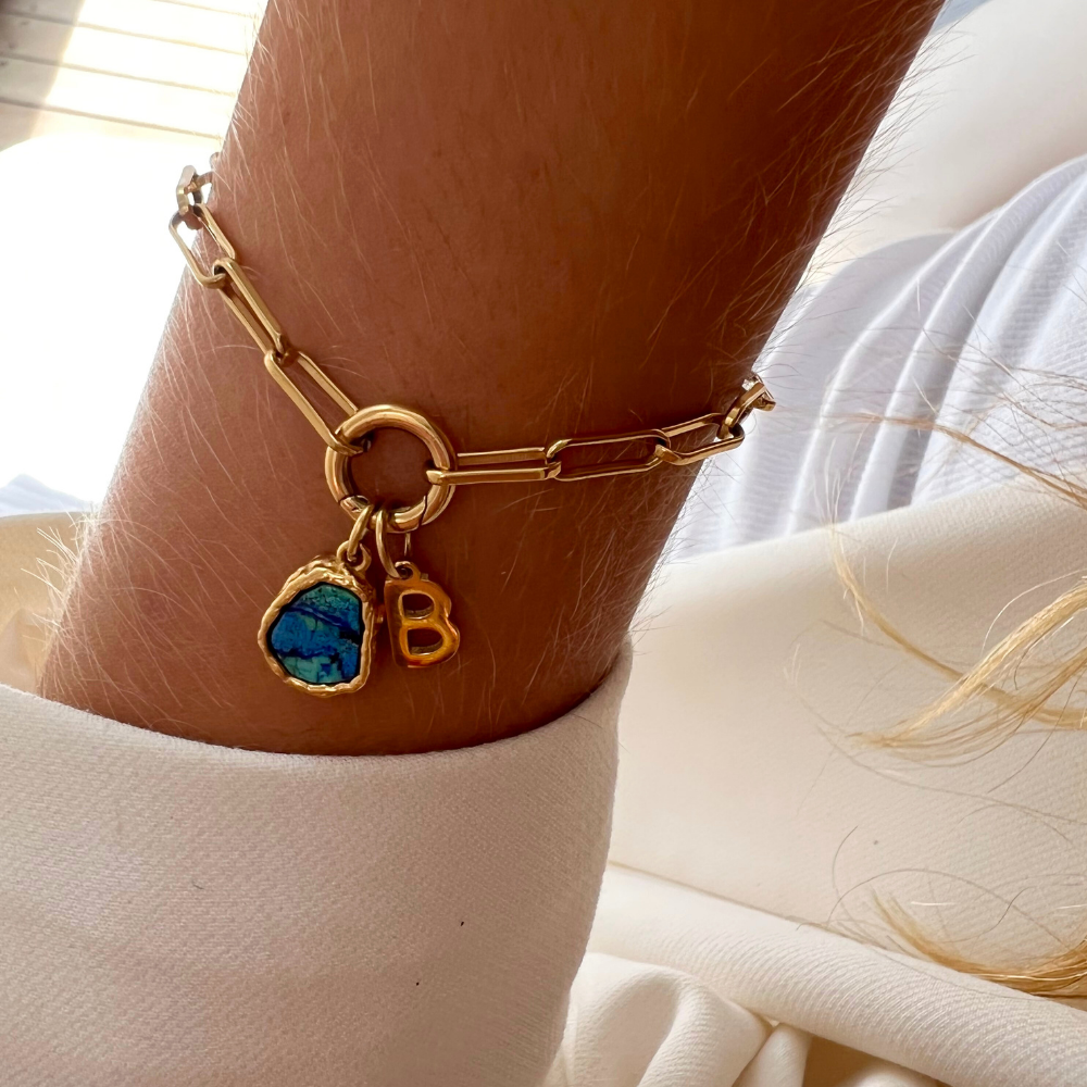 Charming Lynx with your Blue Hole