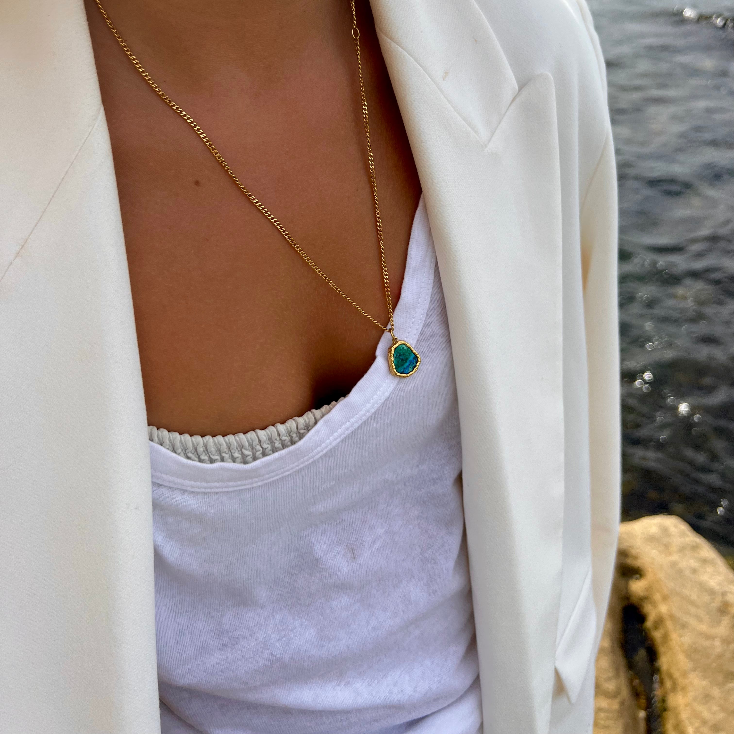 Flattering Lynx Necklace